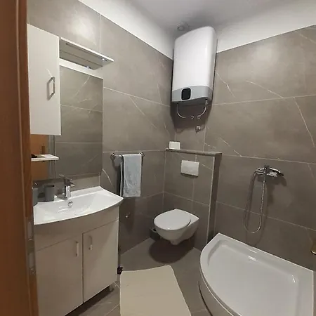 Center S Parkiranim Mjestom *