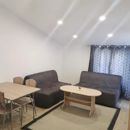 Apartman Center S Parkiranim Mjestom